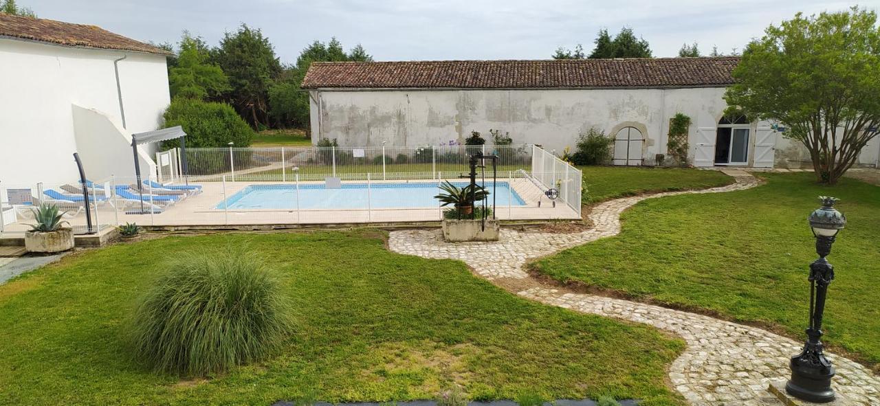 Domaine Moulin D' Elemiah Apartman Gémozac Kültér fotó